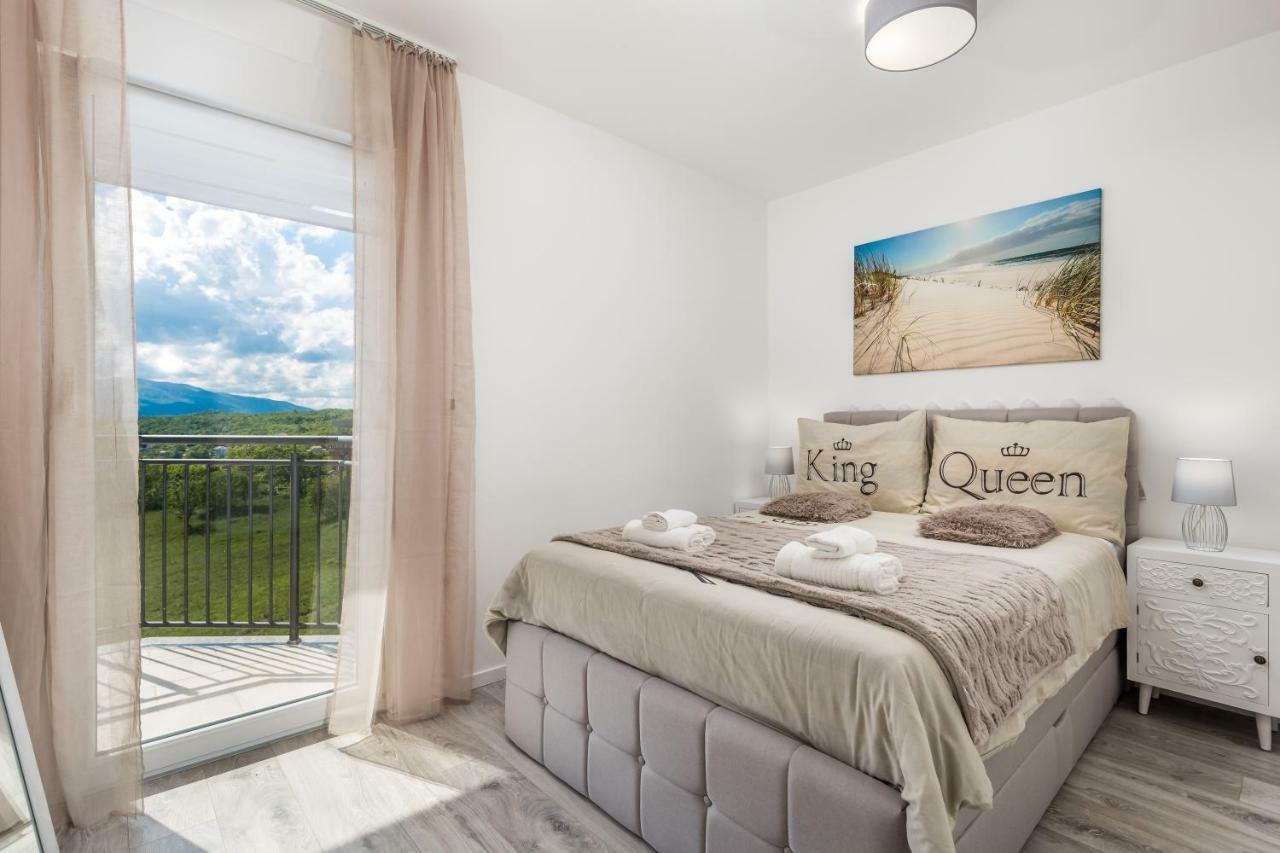 Luxury Apartment La Es Marcelji Bagian luar foto