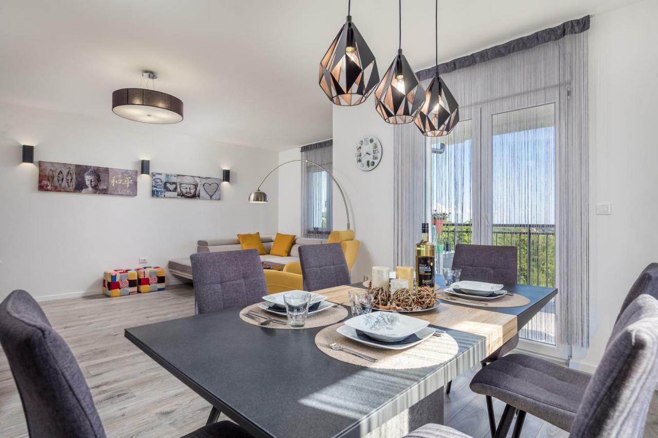 Luxury Apartment La Es Marcelji Bagian luar foto