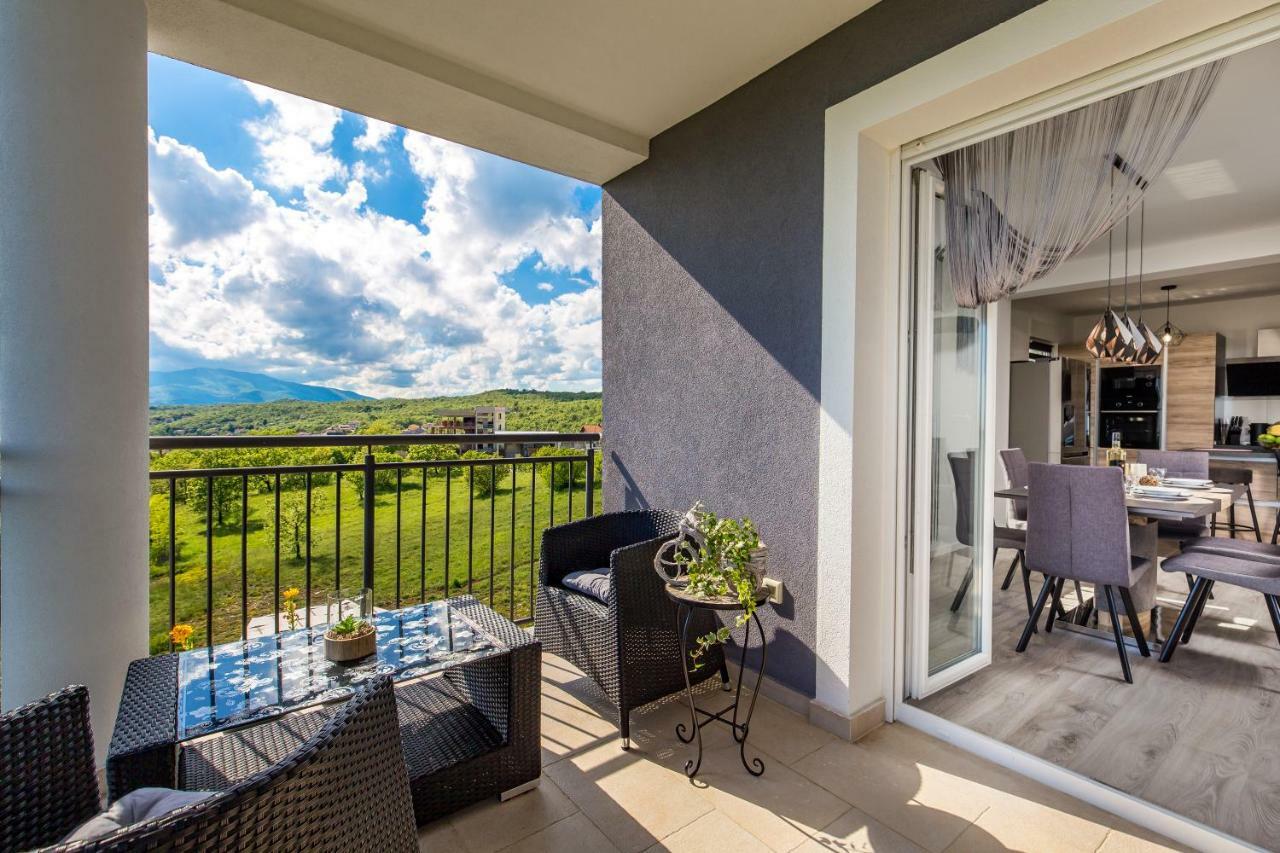 Luxury Apartment La Es Marcelji Bagian luar foto