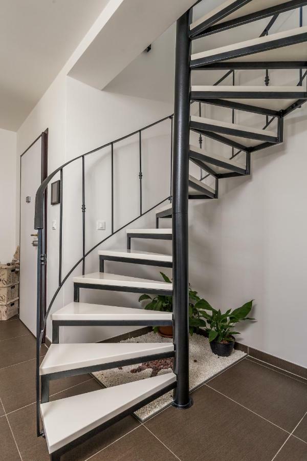 Luxury Apartment La Es Marcelji Bagian luar foto