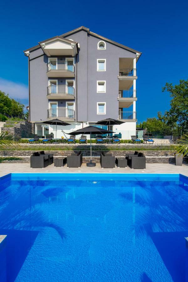 Luxury Apartment La Es Marcelji Bagian luar foto